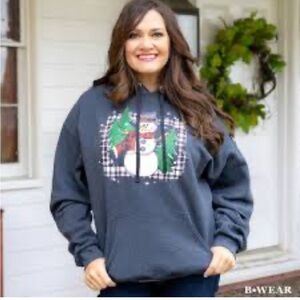 Bwear Men's Charcoal Crewneck Sweatshirt with Festive Snowman Graphic